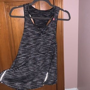 Sports tank top